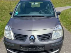 Braun Gebraucht 2007 Renault Modus Avantage Van / Kleinbus | 2.950 € (Etwas zu teuer)