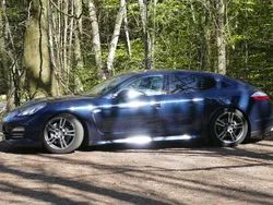 Blau Gebraucht 2011 Porsche Panamera 4S Limousine | 27.500 € (Etwas zu teuer)