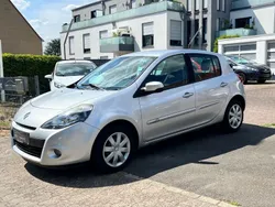 Platingrau Gebraucht 2009 Renault Clio III Dynamique Kleinwagen | 5.498 € (Fairer Preis)