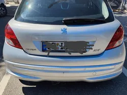Silber Gebraucht 2010 Peugeot 207 Kleinwagen | 3.300 € (Fairer Preis)