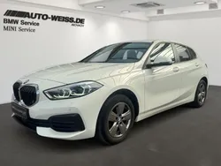 Alpinweiss iii (weiss) Gebraucht 2022 BMW 118 Advantage Kleinwagen | 21.900 € (Guter Preis)