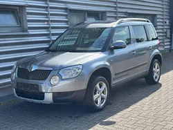 Grau Gebraucht 2013 Skoda Yeti Ambition SUV | 8.990 € (Superpreis)