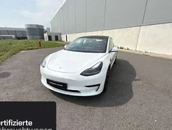 Weiß Gebraucht 2021 Tesla Model 3 RWD Limousine | 25.300 € (Fairer Preis)