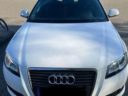 Weiß Gebraucht 2009 Audi A3 S-Line Limousine | 5.850 € (Fairer Preis)