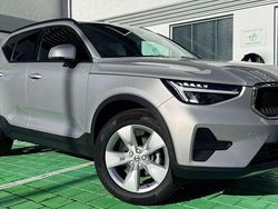 Silber Gebraucht 2022 Volvo XC40 Momentum SUV | 27.950 € (Fairer Preis)
