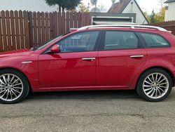 Rot Gebraucht 2010 Alfa Romeo 159 Kombi | 5.500 € (Teuer)