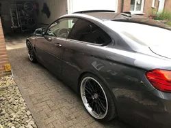 Grau Gebraucht 2014 BMW 420 Sport Line Coupé | 23.500 €