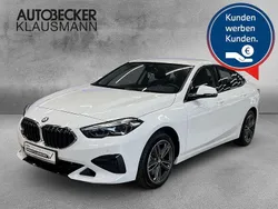 Weiss Gebraucht 2024 BMW 220 Sport Line Coupé | 35.279 € (Fairer Preis)