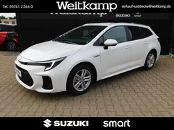 Super white Gebraucht 2024 Suzuki Swace Comfort+ Kombi | 25.590 € (Guter Preis)
