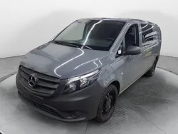 Grau Gebraucht 2019 Mercedes Vito Van / Kleinbus | 19.999 € (Fairer Preis)