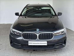 Schwarz uni Gebraucht 2022 BMW 520 Kombi | 31.649 € (Superpreis)