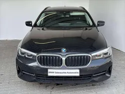 Schwarz uni Gebraucht 2022 BMW 520 Kombi | 32.398 € (Superpreis)