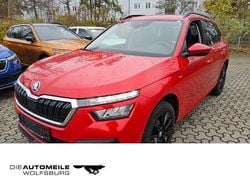 Velvetrot metallic Gebraucht 2021 Skoda Kamiq Clever SUV | 17.590 € (Guter Preis)