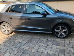 Grau Gebraucht 2017 Audi A1 Sportback S-Line Kleinwagen | 16.300 € (Fairer Preis)