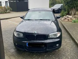 Schwarz Gebraucht 2012 BMW 123 Sport Line Kleinwagen | 15.300 €