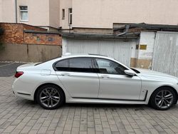 Weiß Gebraucht 2019 BMW 750 M Sport Limousine | 43.250 € (Fairer Preis)