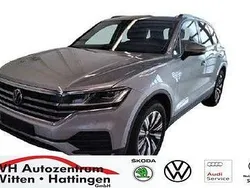 Oyster silver metallic Gebraucht 2025 VW Touareg SUV | 63.926 € (Etwas zu teuer)