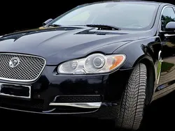 Schwarz Gebraucht 2011 Jaguar XF Premium Luxury Limousine | 6.950 € (Fairer Preis)