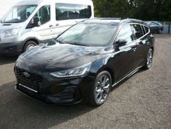 Obsidianschwarz metallic Gebraucht 2023 Ford Focus ST-Line X Kombi | 24.990 € (Etwas zu teuer)
