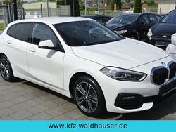 Weiß Gebraucht 2020 BMW 118 Sport Line Kleinwagen | 16.500 € (Fairer Preis)