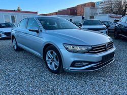 Silber Gebraucht 2021 VW Passat Elegance Limousine | 18.890 € (Guter Preis)