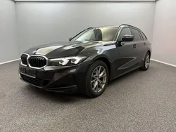 Schwarz Gebraucht 2023 BMW 320 Shadowline Kombi | 29.499 € (Superpreis)