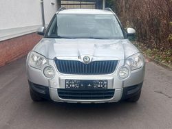 Silber Gebraucht 2014 Skoda Yeti Ambition SUV | 8.000 € (Guter Preis)