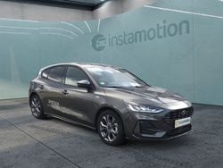 Grau Gebraucht 2023 Ford Focus ST-Line | 20.950 € (Superpreis)