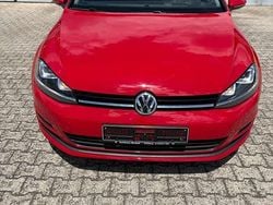 Tornadorot Gebraucht 2015 VW Golf VII Comfortline Kombi | 12.250 € (Guter Preis)