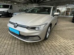 Silber Gebraucht 2023 VW Golf VIII Move Limousine | 27.990 € (Teuer)
