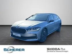 Pebble silber metallic (metallic) Gebraucht 2024 Skoda Superb Selection Kombi | 36.490 € (Etwas zu teuer)