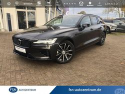 Grau Gebraucht 2025 Volvo V60 Plus Kombi | 42.490 € (Fairer Preis)