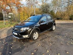 Schwarz Gebraucht 2016 Dacia Sandero Prestige Limousine | 8.890 € (Fairer Preis)