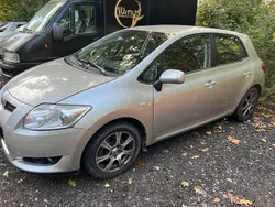 Silber Gebraucht 2007 Toyota Auris Limousine | 4.500 € (Fairer Preis)