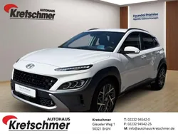 Weiss Gebraucht 2021 Hyundai Kona Prime SUV | 23.490 € (Fairer Preis)