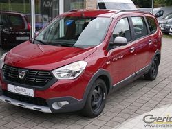 Rot Gebraucht 2019 Dacia Lodgy Stepway Van / Kleinbus | 11.900 € (Fairer Preis)