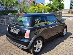 Schwarz Gebraucht 2006 Mini ONE Kleinwagen | 5.600 € (Etwas zu teuer)
