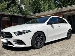 Weiß Gebraucht 2019 Mercedes A250 AMG line Limousine | 27.500 € (Teuer)
