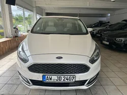 Weiß Gebraucht 2017 Ford S-MAX Vignale Van / Kleinbus | 14.900 € (Etwas zu teuer)