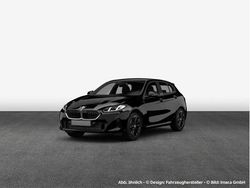Schwarz (saphirschwarz metallic) Neu 2025 BMW 120 Basis Kleinwagen | 35.490 € (Fairer Preis)