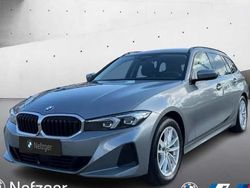 Grau Gebraucht 2024 BMW 318 Comfort Edition Kombi | 39.900 € (Teuer)