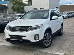 Weiß Gebraucht 2014 Kia Sorento Platinum Edition SUV | 11.900 € (Fairer Preis)