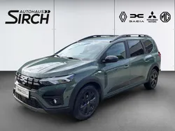 Grau Gebraucht 2023 Dacia Jogger Extreme Van / Kleinbus | 18.990 € (Fairer Preis)