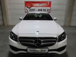 Polarweiss Gebraucht 2017 Mercedes E200 Avantgarde Kombi | 25.998 € (Fairer Preis)