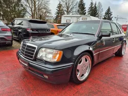 Blauschwarz Gebraucht 1995 Mercedes E500 AMG Limousine | 79.999 €