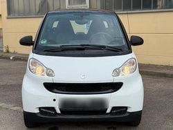 Weiß Gebraucht 2009 Smart ForTwo Coupé Kleinwagen | 2.999 €