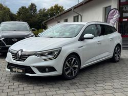 Weiß Gebraucht 2016 Renault Mégane GrandTour Bose Edition Kombi | 10.700 € (Fairer Preis)