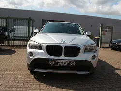 Silber Gebraucht 2009 BMW X1 Sport Line SUV | 8.600 € (Etwas zu teuer)