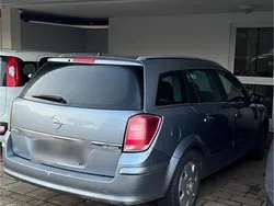 Grau Gebraucht 2005 Opel Astra Edition Kombi | 2.500 € (Guter Preis)