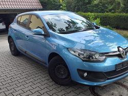 Blau Gebraucht 2015 Renault Mégane III Kleinwagen | 7.000 €